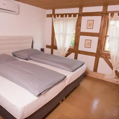 Seeland 山林小屋
