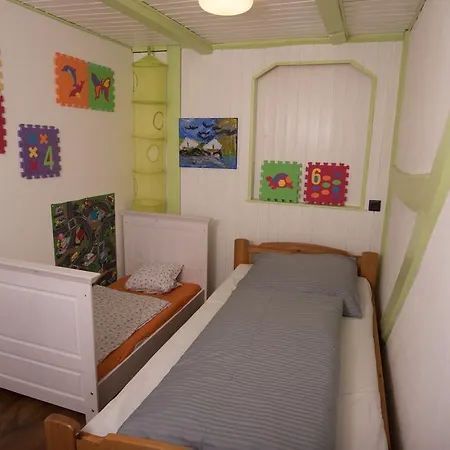 Seeland 山林小屋